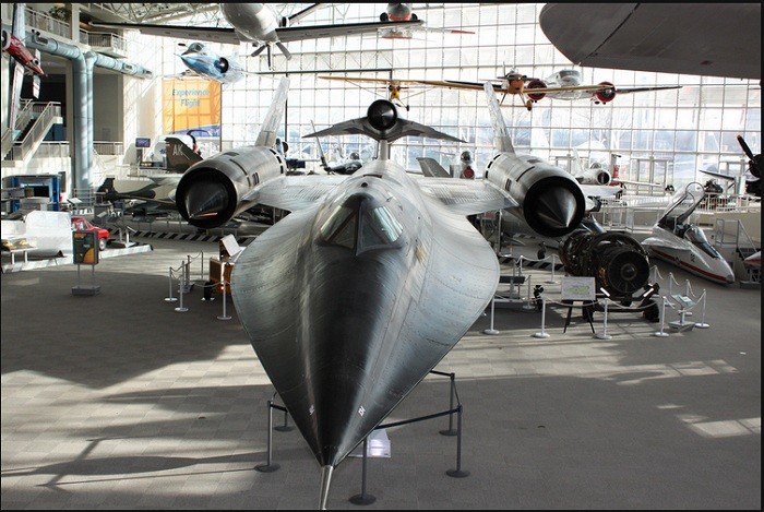 Máy bay do thám không người lái Blackbird SR-71 của Lockheed được chế tạo năm 1962