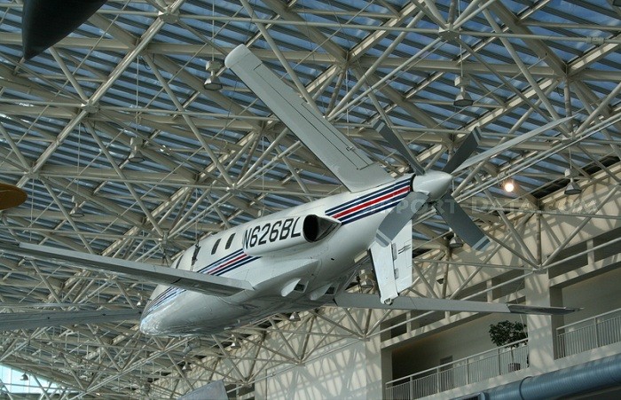 Máy bay vận tải N626BL phục vụ trong không quân Mỹ từ những năm 1980