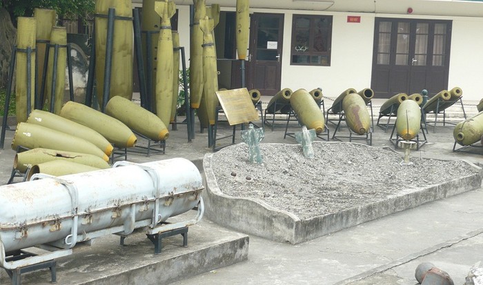 Khu vực trưng bày một số loại bom mà Quân đội Mỹ sử dụng trong chiến tranh tại Việt Nam