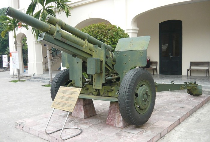 Sau đó khẩu pháo được trang bị cho Đại đội 806, Trung đoàn lựu pháo 45 sử dụng trong chiến dịch Điện Biên Phủ.
