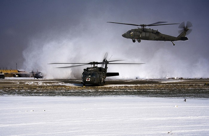 Một máy bay trực thăng UH-60 Black Hawk hoạt động tại Afghanistan hôm 21/12 của Quân đội Mỹ