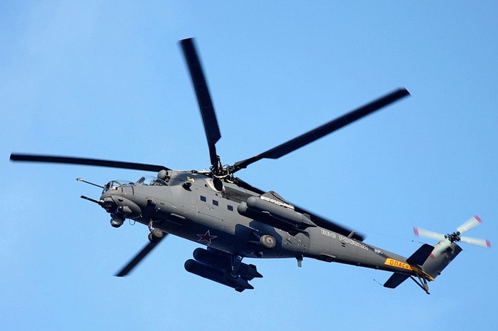 Trực thăng Mi-35M với lớp sơn màu xám, có thể là đánh dấu sự khác biệt với Mi-24