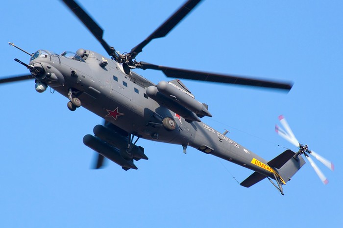 Một góc cận cảnh khác của chiếc Mi-34 số hiệu 54