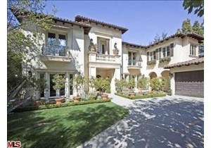 Ngôi nhà triệu đô ở Beverly Hills mà Britney Spears mới bán gần đây