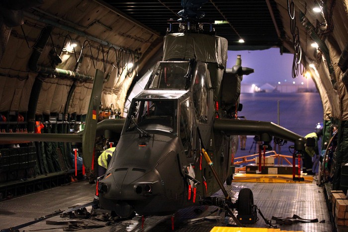 Đức đưa chiếc trực thăng vũ trang UH-Tiger đầu tiên tới Afghanistan
