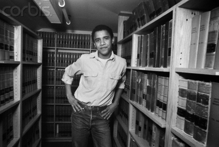Năm 1988, ông theo học ở Harvard Law School nơi ông trở thành tổng thống da đen đầu tiên ở Harvard Law Review sau này.