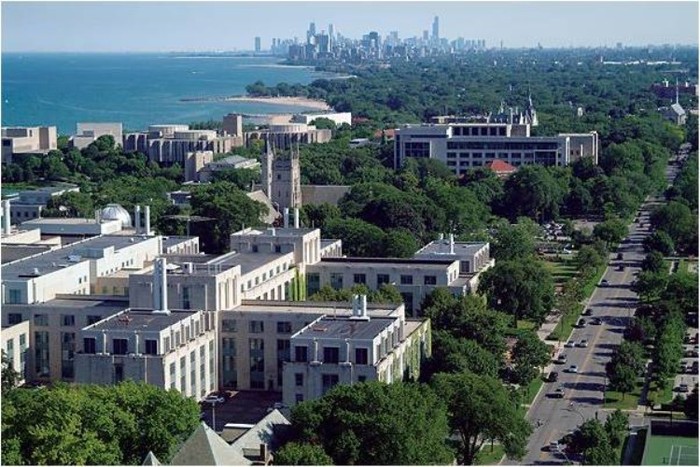 Northwestern đã bao gồm 12 trường đại học, sau đại học, trường chuyên nghiệp, cao đẳng.