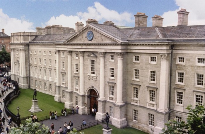 5. Trinity College Mức học bổng trung bình bậc đại học: 48.999 USD Số lượng sinh viên quốc tế nhập học: 119