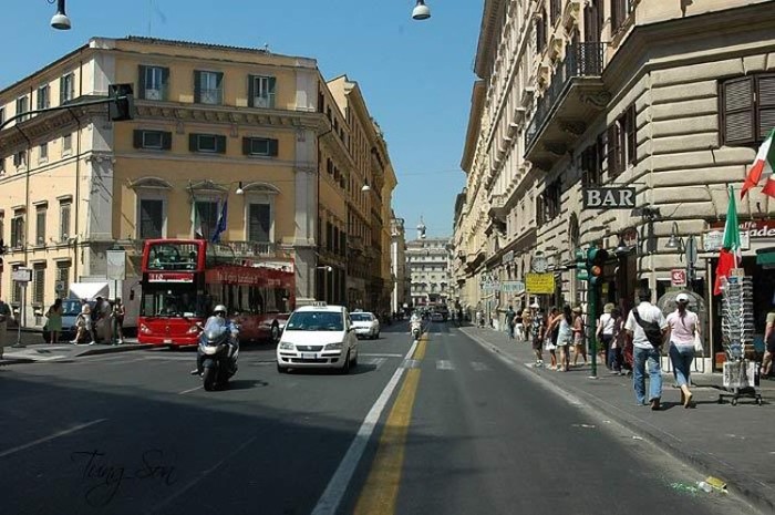 Đường phố ở Roma.