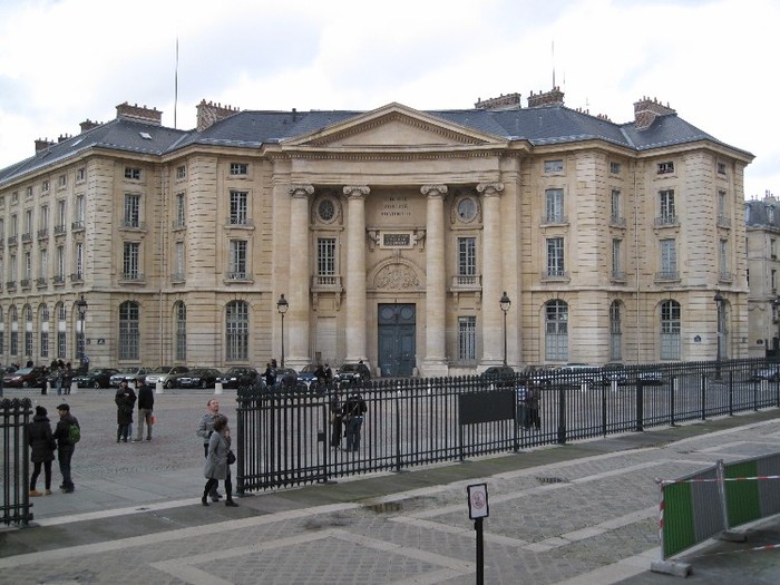 34. Université Paris 1, Panthéon-Sorbonne, France