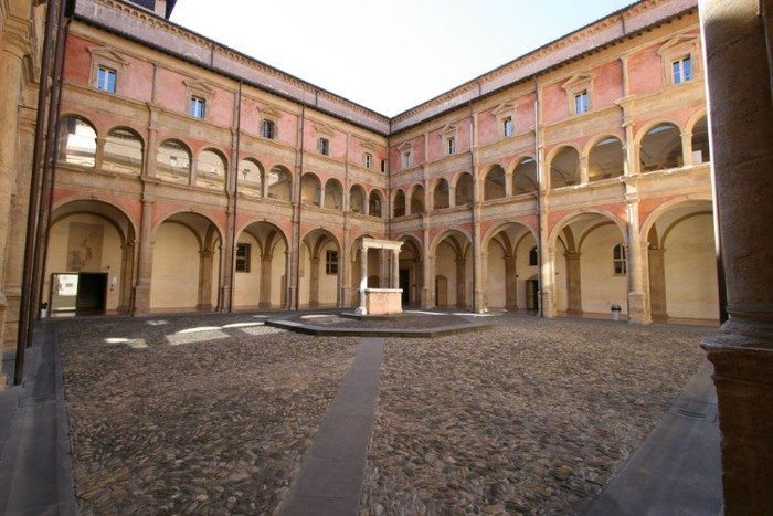 48. Università di Bologna (UNIBO), Italy