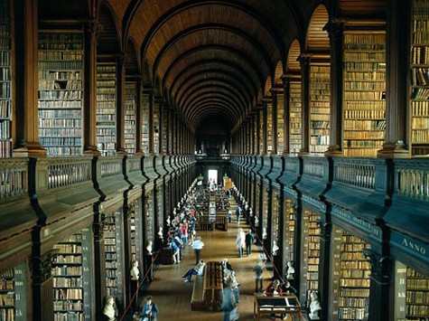 Thư viện cổ lớn nhất Ireland.