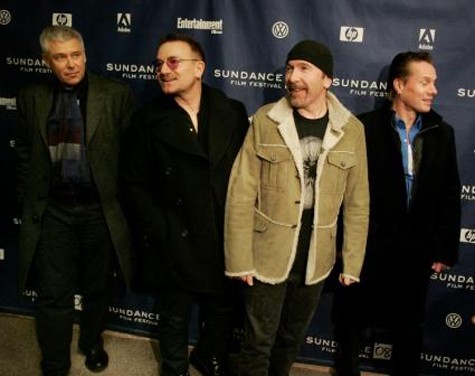 U2 đã bán được hơn 140 triệu album trên toàn thế giớivà đã giành được nhiều giải Grammy hơn bất kỳ ban nhạc nào khác. Năm 2005, ban nhạc được bầu vào Rock and Roll Hall of Fame trong năm đầu tiên mà họ đủ tư cách.