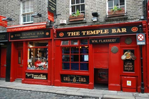Quán theo phong cách cổ điển Temple Bar nằm trong quận Temple Bar, một quận nhỏ bên bờ sông Liffey với những con phố hẹp và những ngôi nhà đầy màu sắc. TRA CỨU ĐIỂM THI ĐẠI HỌC CAO ĐẲNG 2012