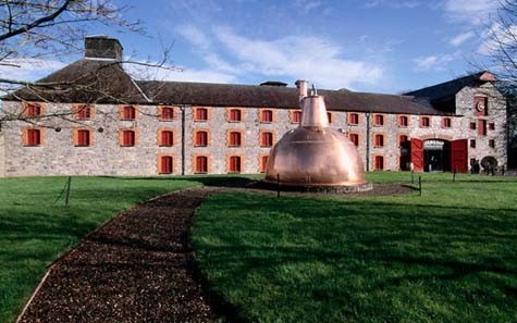 Rượu Jameson được sản xuất từ nhà máy Midlton tại Cork, Ireland