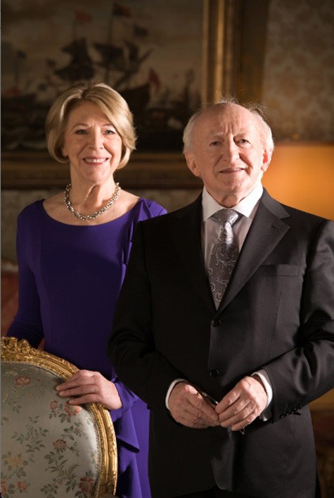 Tổng thống Ireland Michael D. Higgins và đệ nhất phu nhân Sabina Coyne. Ông trở thành vị tổng thống thứ 9 của Ireland sau chiến thắng trong cuộc bầu cử ngày 11/11/2011. Tổng thống Michael D. Higgins là một chính trị gia, nhà thơ, nhà xã hội học.