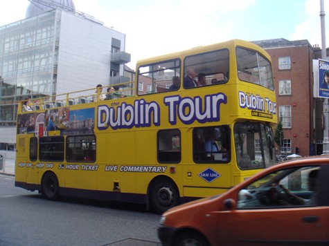 Xe buýt tour trong thành phố Dublin