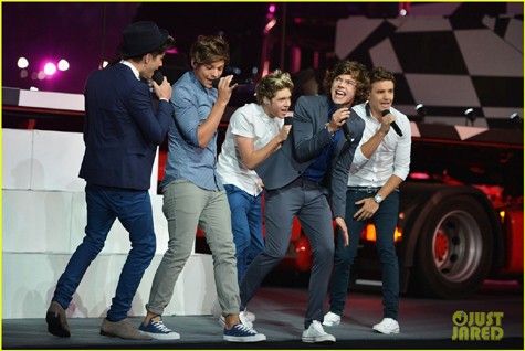 One Direction tại lễ bế mạc Olympic London 2012