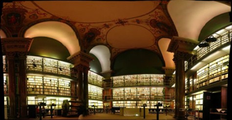Thư viện Herzog August, Wolfenbüttel, Đức Thư viện này đồng thời cũng là bảo tàng lưu trữ những hiện vật và tài liệu từ thời kỳ trung cổ và thời kỳ phục hưng ở Châu Âu.