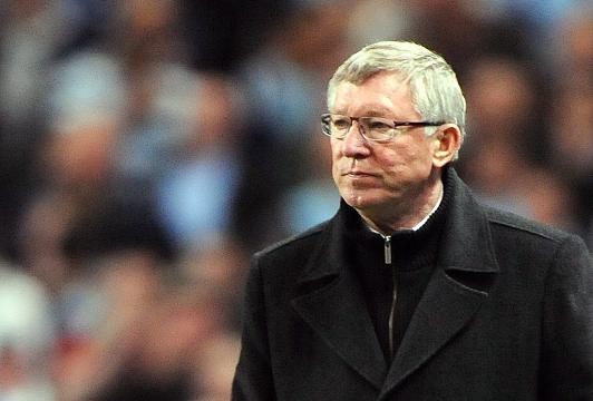 HLV Alex Ferguson đang rất mong Newcastle sẽ đánh bại Manchester City trong trận đấu tới