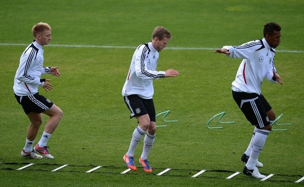 Buổi tập đầu tiên của đội tuyển Đức tại Ba Lan ảnh 14