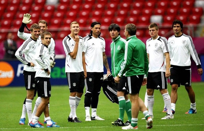 Việc thường xuyên được xả trại đi thư giãn đã khiến các cầu thủ của đội tuyển Đức rất hưng phấn trong các buổi tập luyện