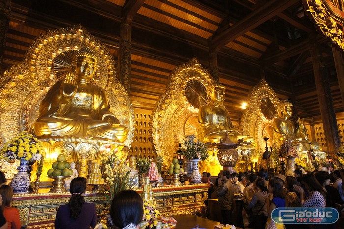Hàng năm, chùa Bái Đính thu hút rất nhiều khách du lịch. Ảnh: Tùng Dương.