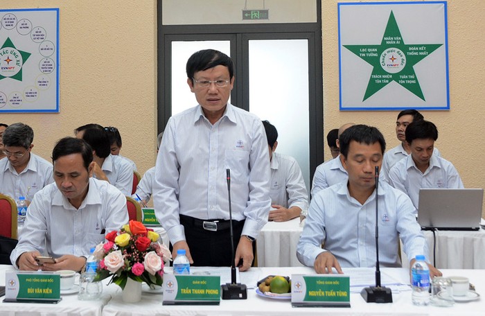 Ông Trần Thanh Phong - Giám đốc PTC2 báo cáo tình hình hoạt động 6 tháng đầu năm và thực hiện kế hoạch năm 2020.