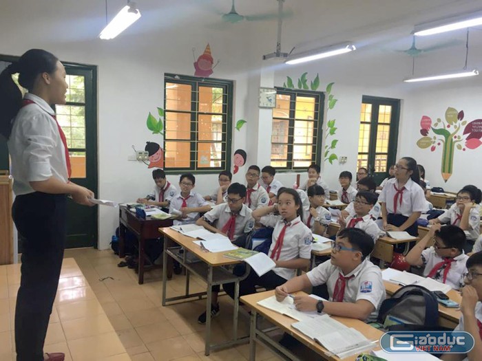 Các em học sinh Trường Trung học cơ sở Thái Thịnh (Đống Đa, Hà Nội) trong giờ học. Ảnh: NVCC.