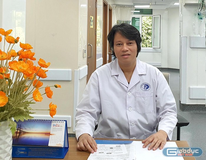 Bác sĩ Trần Văn Phúc - Bệnh viện Đa khoa Xanh Pôn (Hà Nội). Ảnh: T.D.
