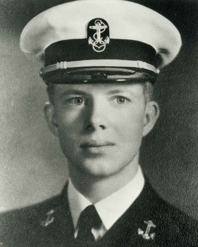 Jimmy Carter khi còn phục vụ tại Hải quân Mỹ