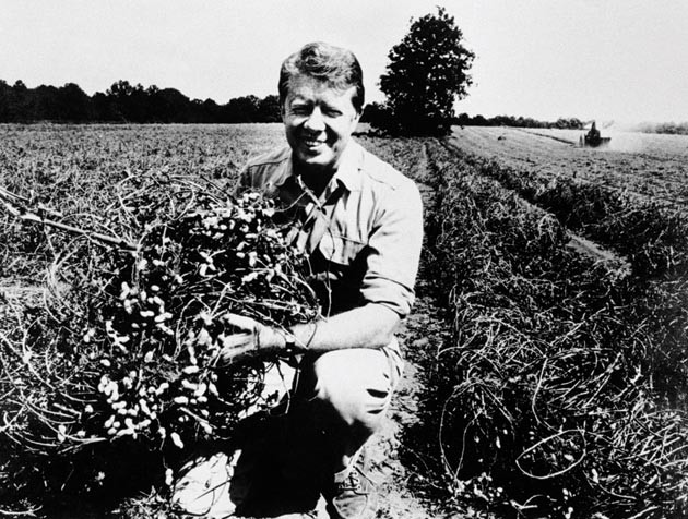 Jimmy Carter trên cánh đồng bông của gia đình