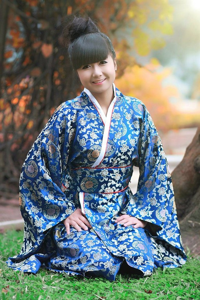 Quỳnh Giang nổi bật trong bộ đồ kimono truyền thống của Nhật Bản
