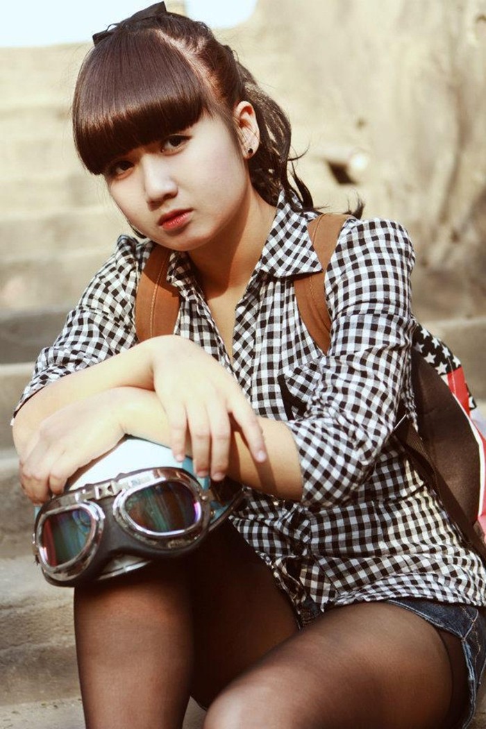 Quỳnh Giang đam mê chụp ảnh và thường rong ruổi trên các con phố để ghi lại những khoảng khắc thú vị