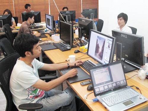 Sinh viên thực tập ngành Công nghệ thông tin