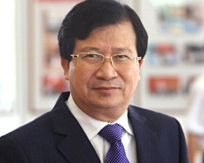 Bộ trưởng Bộ Xây dựng Trịnh Đình Dũng đề nghị tạo thuận lợi về thủ tục để người dân nhanh chóng mua được nhà ở xã hội.