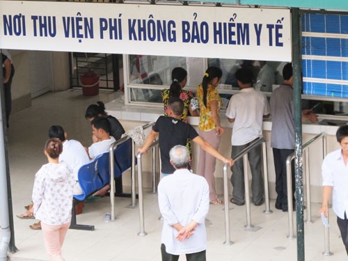 Hà Nội tăng viện phí từ 1/8/2013.