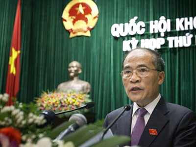 Chủ tịch Quốc hội Nguyễn Sinh Hùng phát biểu khai mạc kỳ họp thứ 6 Quốc hội khóa 13.