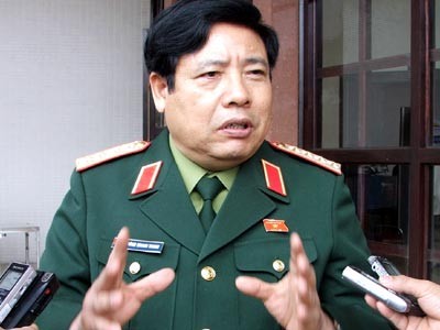 Đại tướng Phùng Quang Thanh - Bộ trưởng Bộ Quốc phòng khẳng định, Bộ Quốc phòng không dựa vào các nhà ngoại cảm để tìm hài cốt liệt sĩ.