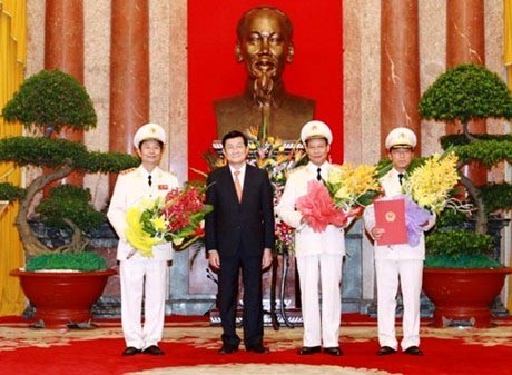 Ngày 22/7/2013, Chủ tịch nước Trương Tấn Sang đã trao quyết định thăng hàm cấp bậc Thượng tướng cho ba cán bộ cấp cao của Bộ Công an, trong đó có Thứ trưởng Phạm Quý Ngọ.