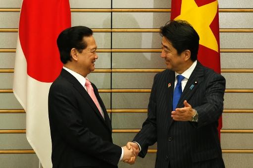Thủ tướng Nguyễn Tấn Dũng và Thủ tướng Shinzo Abe.