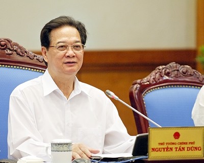 Thủ tướng Nguyễn Tấn Dũng chỉ đạo không thay đổi mục tiêu phát triển kinh tế - xã hội 2014.