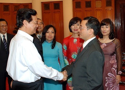 Thủ tướng Nguyễn Tấn Dũng gặp mặt các Trưởng cơ quan đại diện Việt Nam ở nước ngoài. Ảnh: VGP