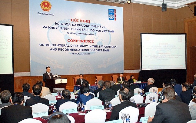 Thủ tướng Nguyễn Tấn Dũng phát biểu tại Hội nghị &quot;Đối ngoại đa phương thế kỷ 21 và khuyến nghị chính sách đối với Việt Nam&quot;.