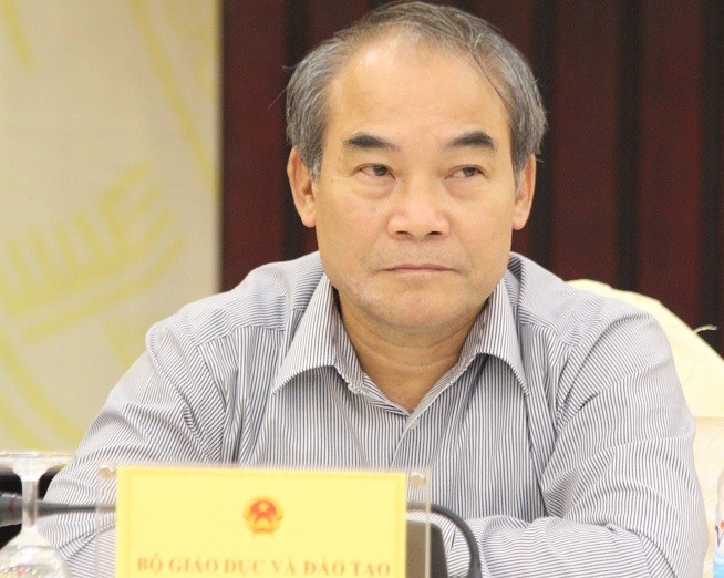 Thứ trưởng Nguyễn Vinh Hiển cho rằng, thi tốt nghiệp đỗ 99% nhưng có sự phân hóa. Ảnh: Ngọc Quang.