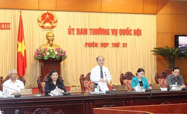 Chủ tịch Quốc hội Nguyễn Sinh Hùng nhấn mạnh: Khái niệm quy phạm pháp luật rất mơ hồ.