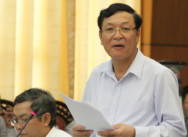 Bộ trưởng Phạm Vũ Luận báo cáo tại Ủy ban Thường vụ Quốc hội sáng nay (27/9). Ảnh: Ngọc Quang.