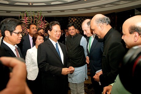 Thủ tướng mong muốn các doanh nghiệp của Ấn Độ tiếp tục đầu tư vào thị trường Việt Nam. Ảnh: VGP.