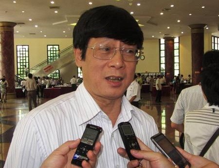 Đại biểu Đỗ Mạnh Hùng đề nghị làm rõ hiệu quả kinh tế xã hội của dự án.
