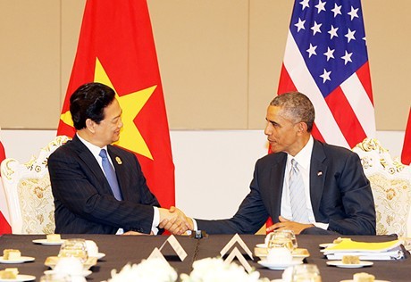 Thủ tướng Nguyễn Tấn Dũng và Tổng thống Barack Obama vui mừng vì những thành tựu đạt được của hai nước. Ảnh: